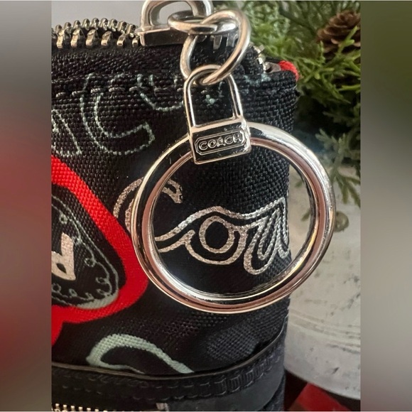 Coach Poppy Glam Tote With Graffiti Print - Picture 11 of 16